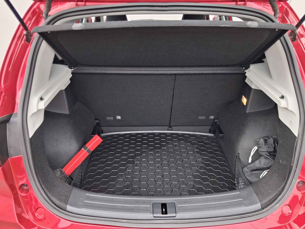 MG ZS 1.5i 