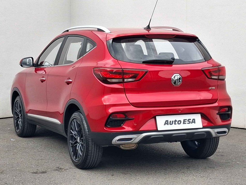 MG ZS 1.5i 