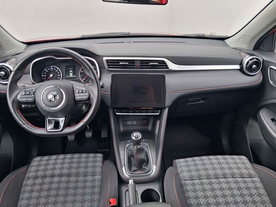 MG ZS 1.5i 