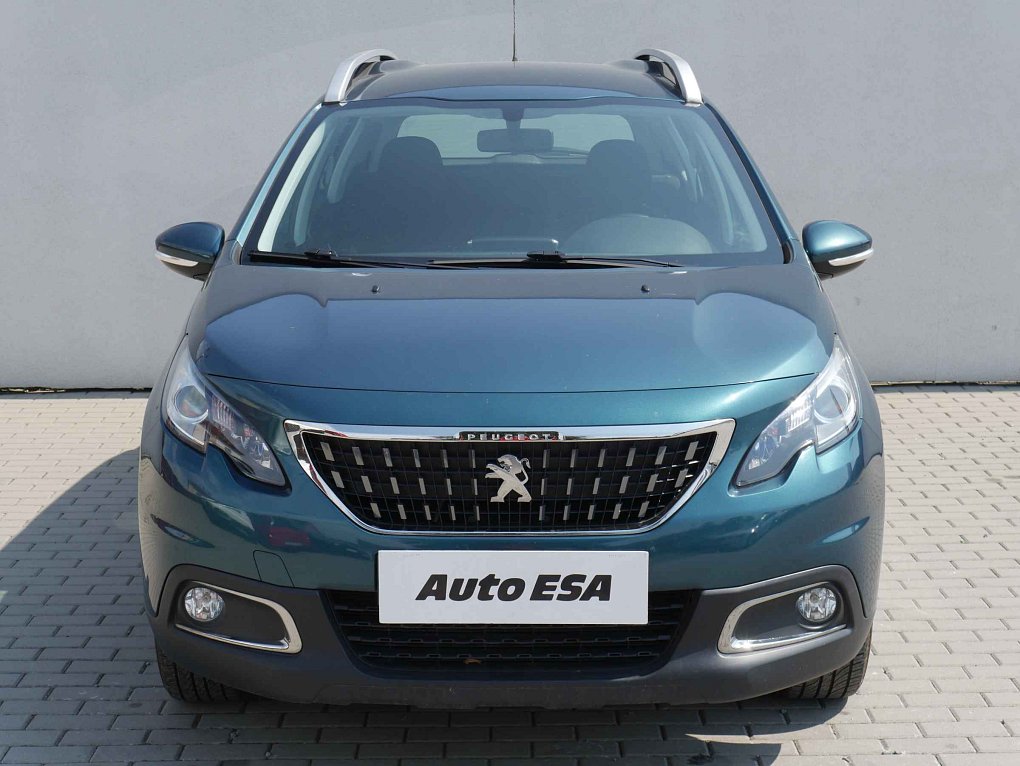 Peugeot 2008 1.2i 