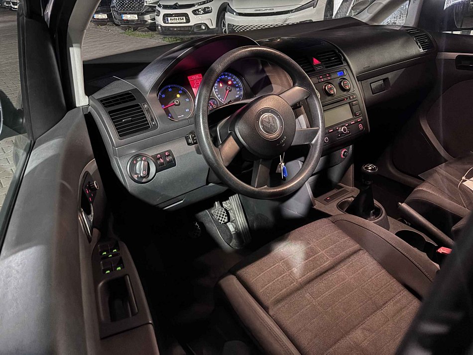 Volkswagen Touran 1.9 TDi 
