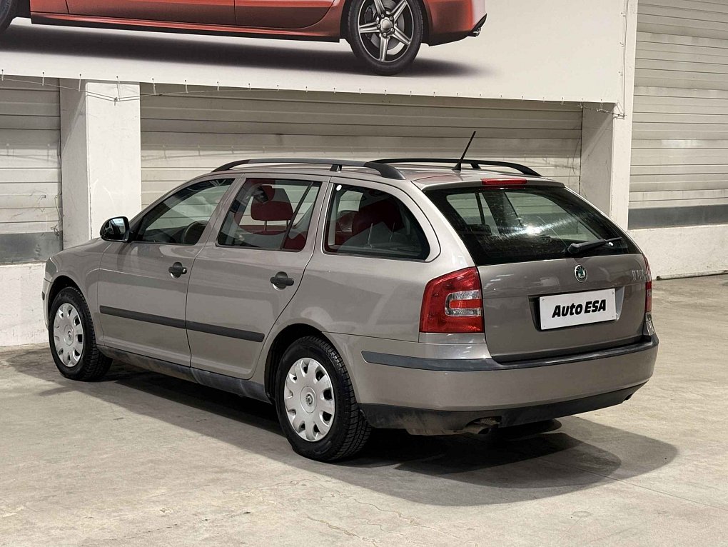 Škoda Octavia II 1.6i Tour