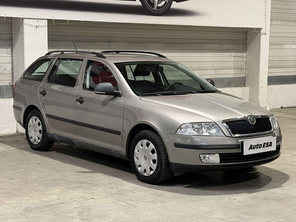 Škoda Octavia II 1.6i Tour
