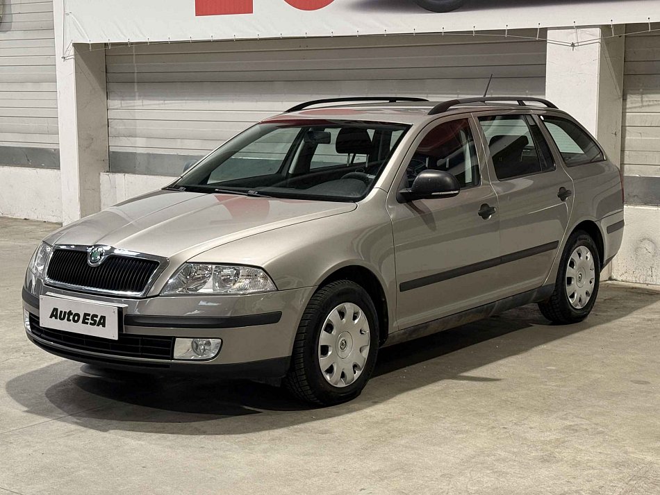 Škoda Octavia II 1.6i Tour