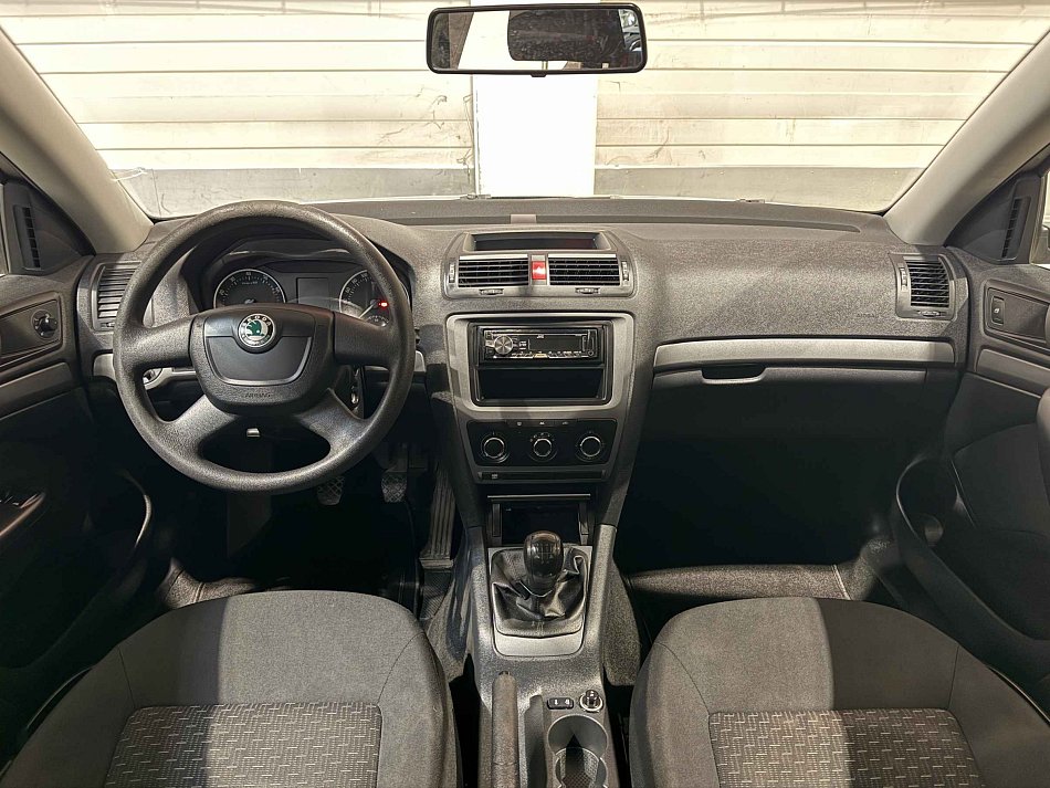 Škoda Octavia II 1.6i Tour