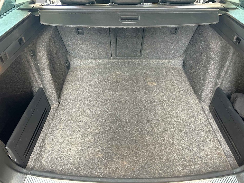 Škoda Superb II 2.0 TDi Elegance