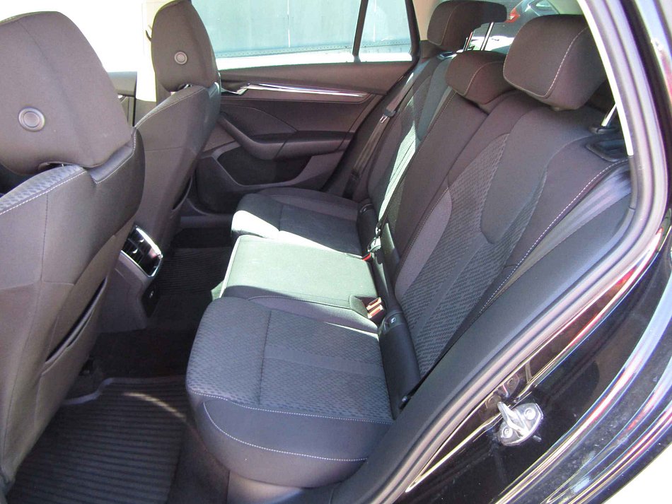 Škoda Octavia IV 2.0 TDi Style