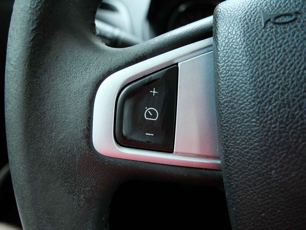Renault Fluence 1.6i 