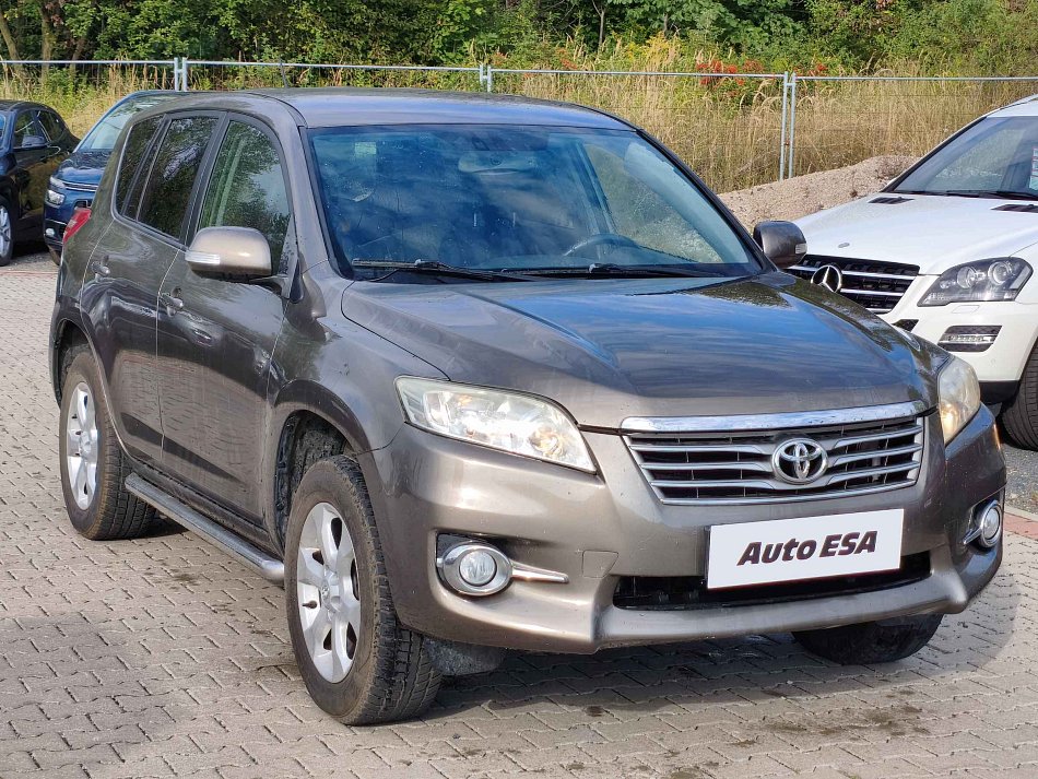 Toyota RAV4 2.0i  4X4