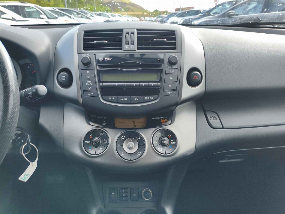 Toyota RAV4 2.0i  4X4