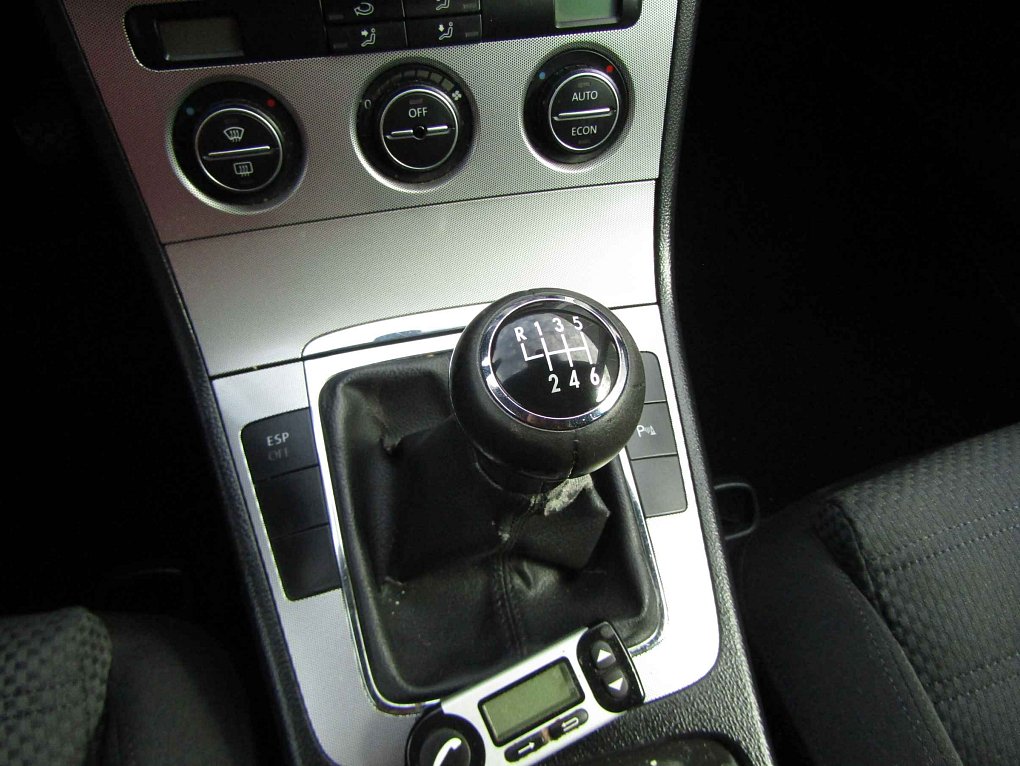 Volkswagen Passat 2.0 TDi 