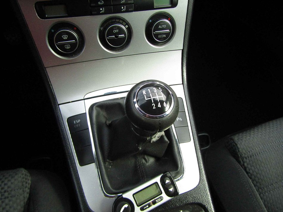 Volkswagen Passat 2.0 TDi 