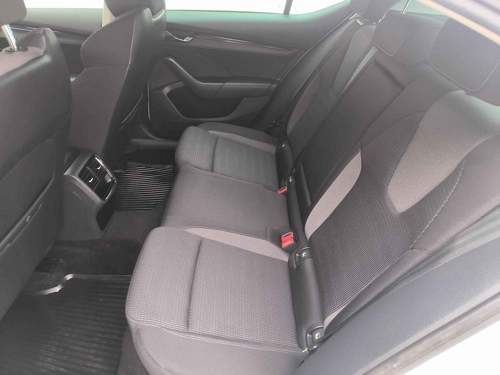 Škoda Octavia IV 1.5 TSi Ambition