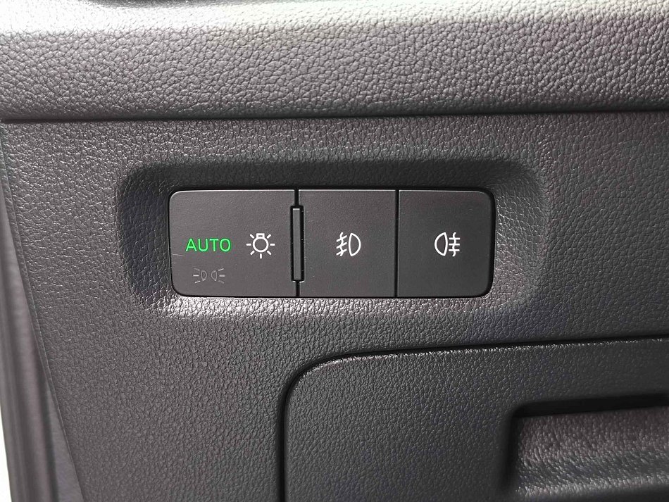 Škoda Octavia IV 1.5 TSi Ambition
