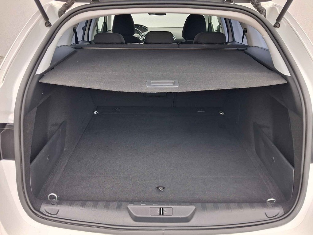 Peugeot 308 1.2 PT 