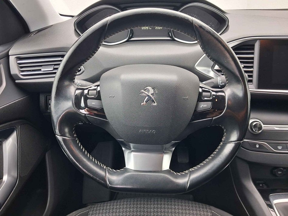 Peugeot 308 1.2 PT 