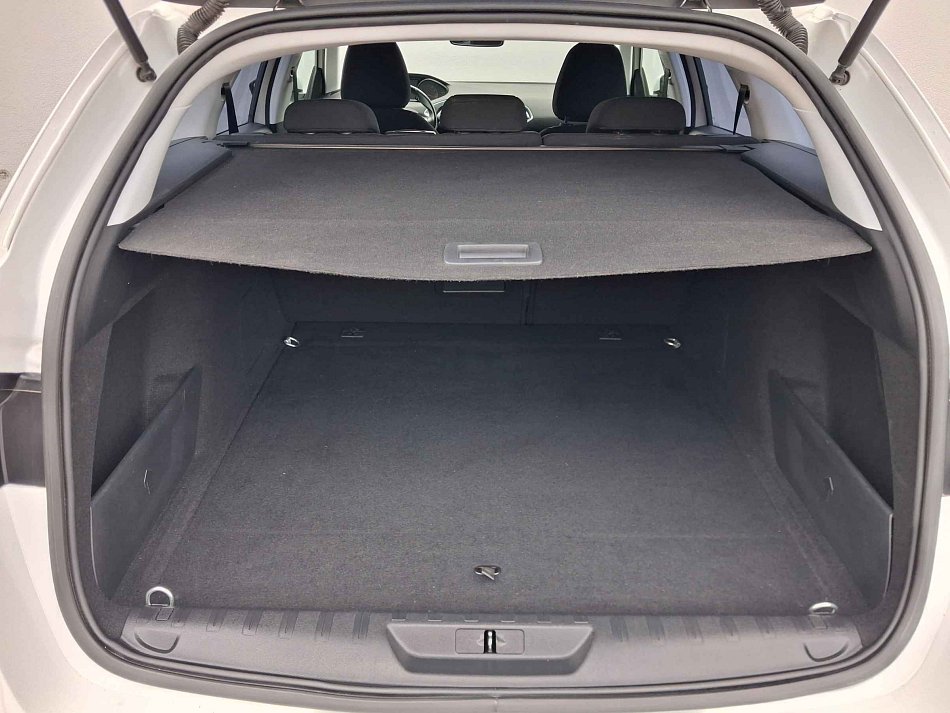 Peugeot 308 1.2 PT 