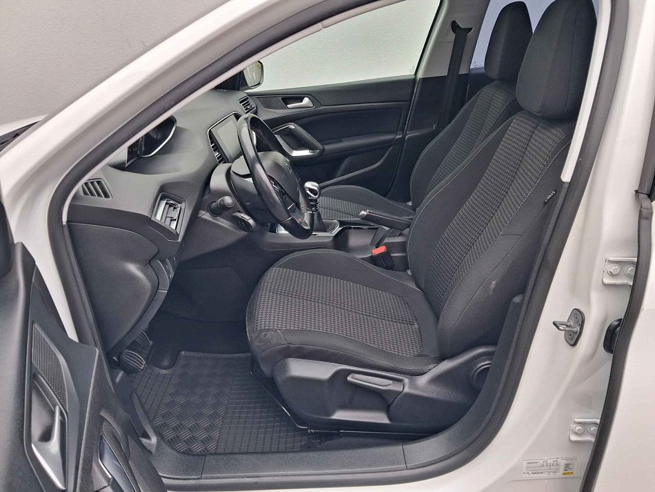 Peugeot 308 1.2 PT 