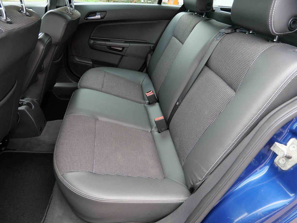 Opel Astra 1.7 CDTi 