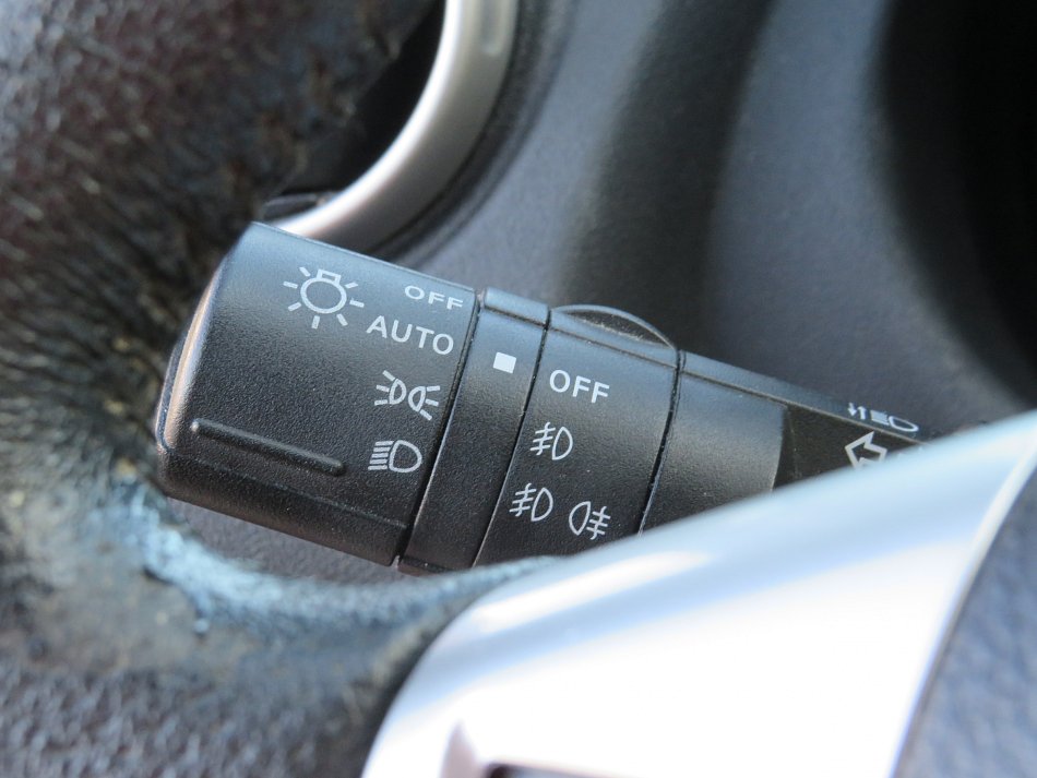 Nissan Qashqai 2.0i 