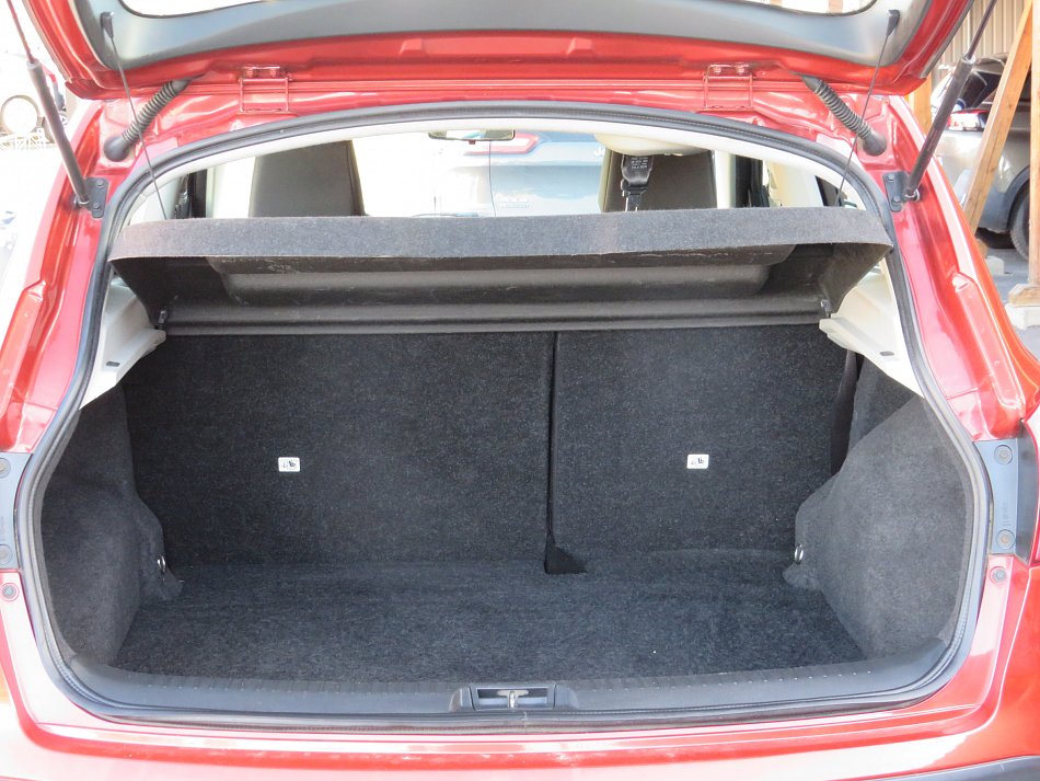 Nissan Qashqai 2.0i 