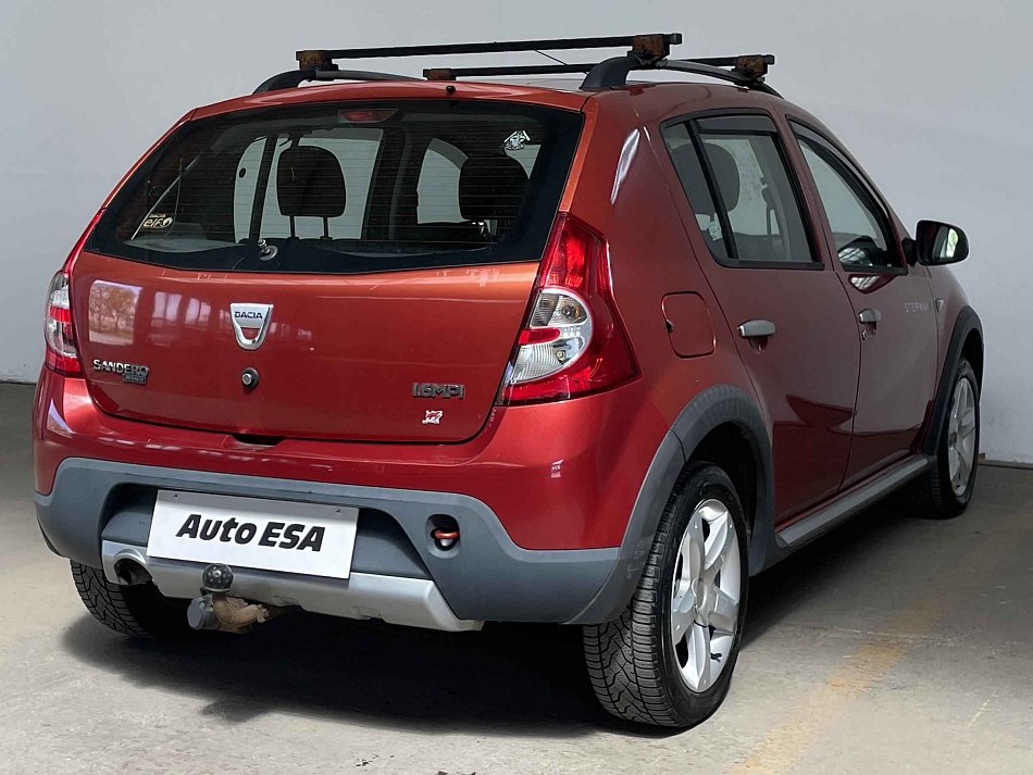 Dacia Sandero 1.6i 
