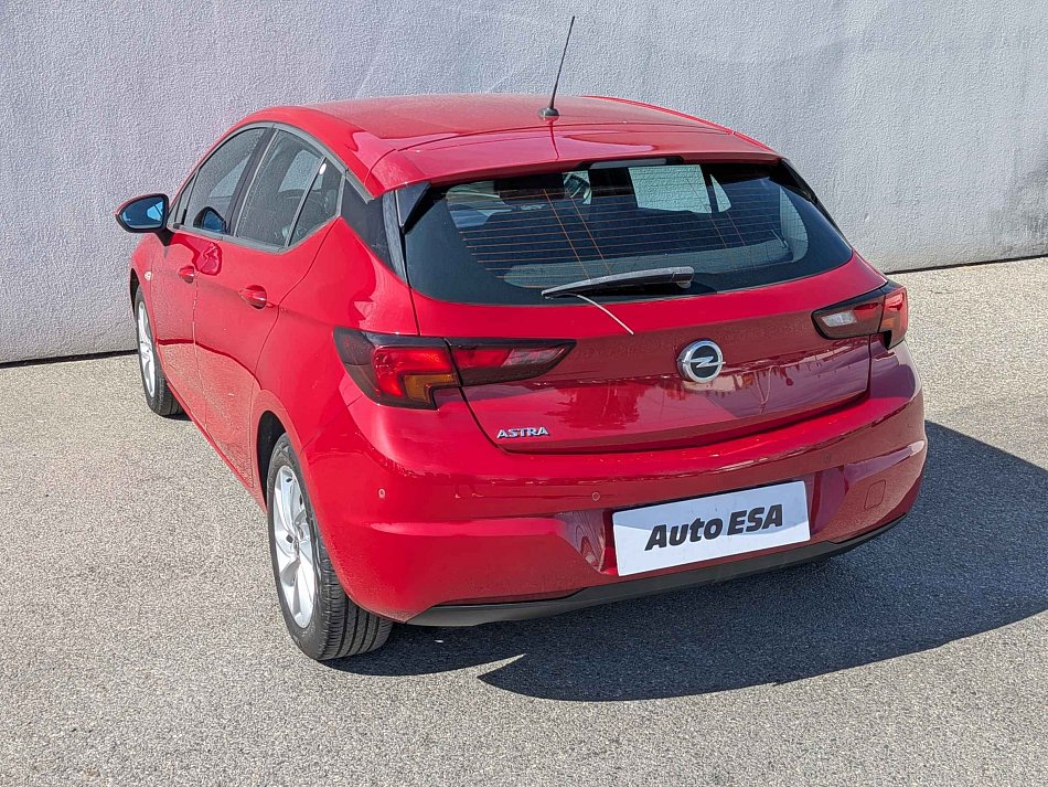 Opel Astra 1.2 PT  +