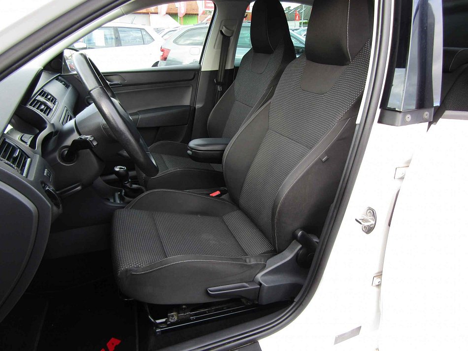 Škoda Rapid 1.6 TDi Sport