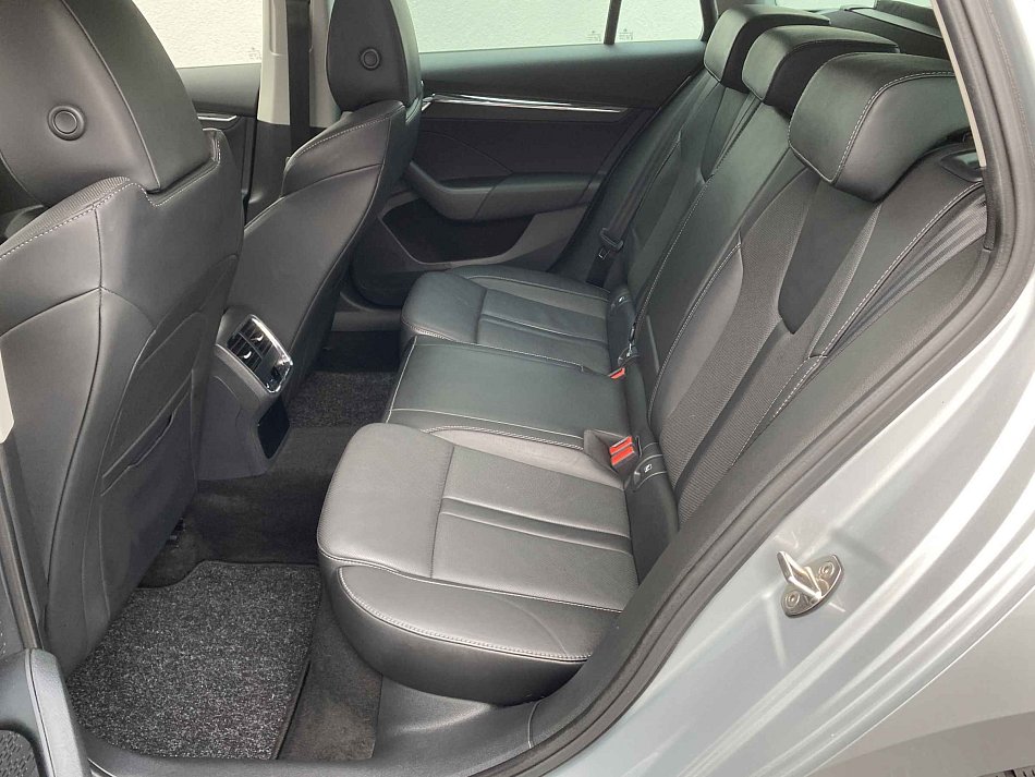 Škoda Octavia IV 2.0 TSi Style 4x4