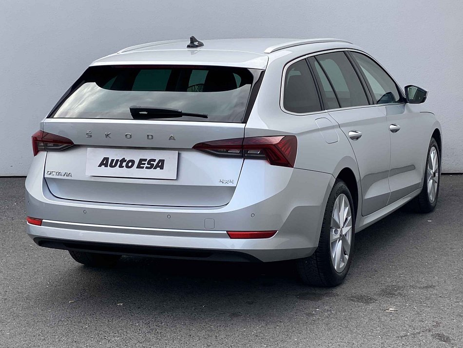 Škoda Octavia IV 2.0 TSi Style 4x4