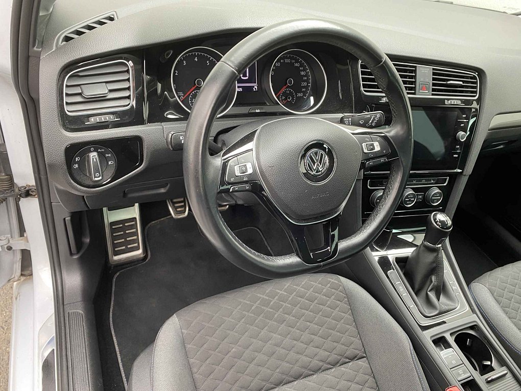 Volkswagen Golf 1.5 TSi Join