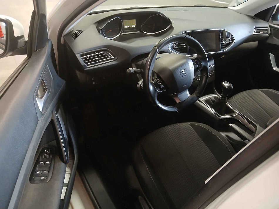 Peugeot 308 1.5HDi 