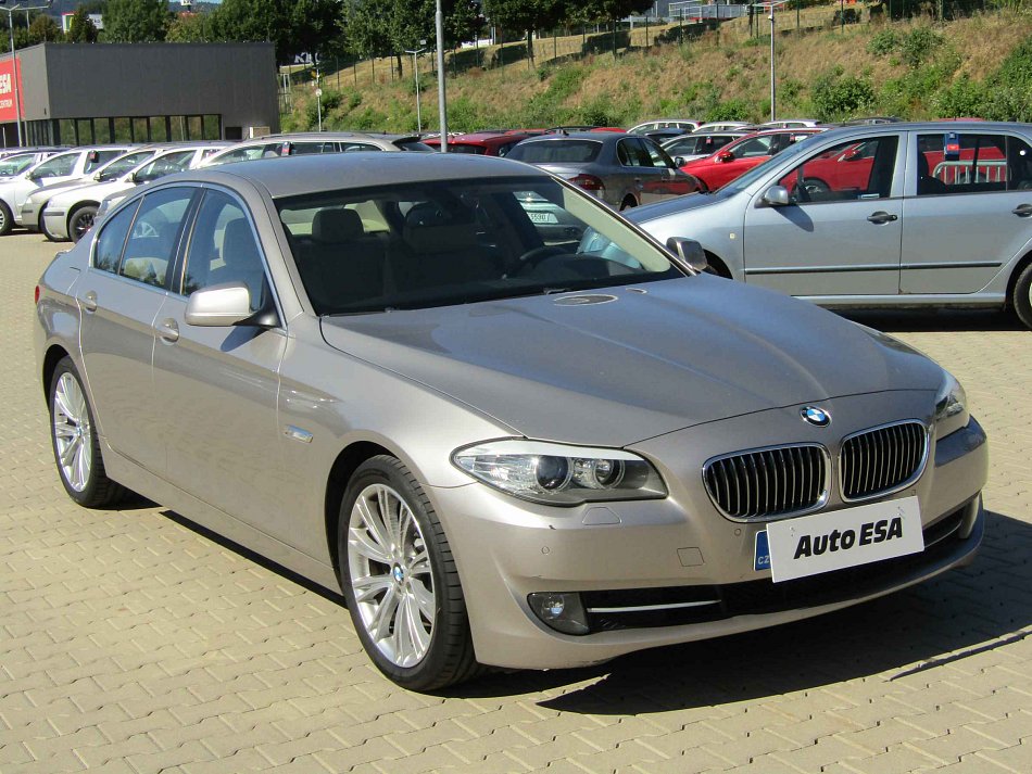 BMW Řada 5 3.0 i 
