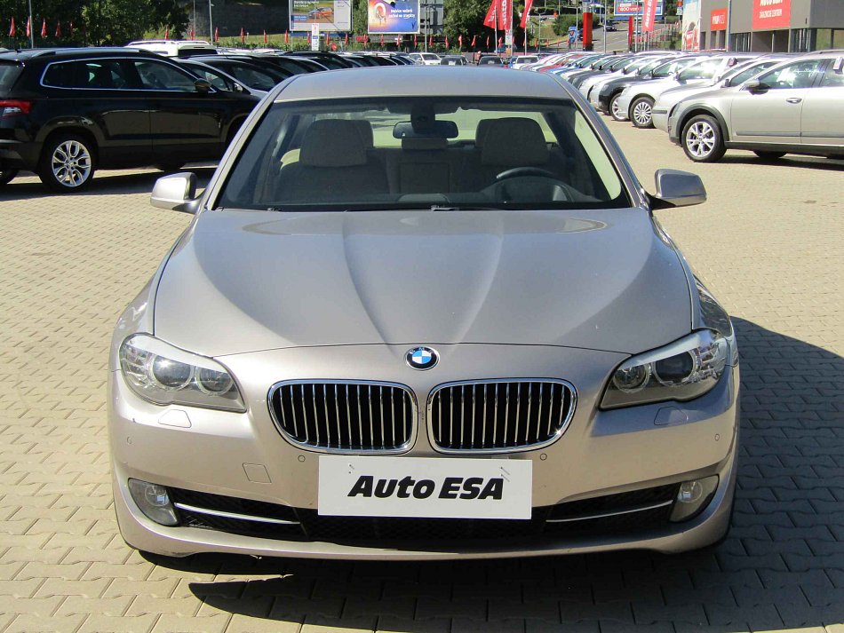 BMW Řada 5 3.0 i 