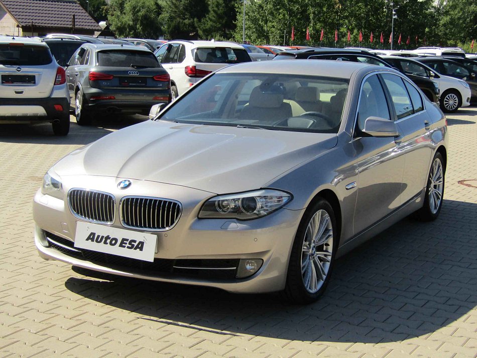 BMW Řada 5 3.0 i 
