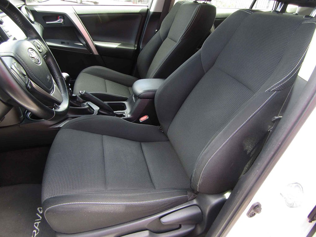 Toyota RAV4 2.0 D-4D 