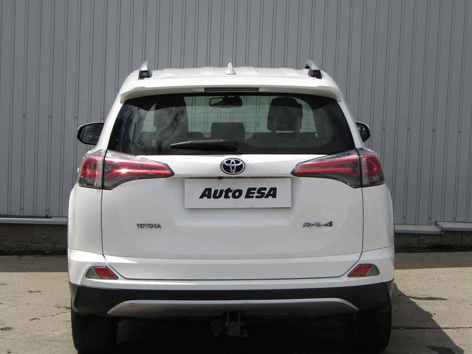 Toyota RAV4 2.0 D-4D 