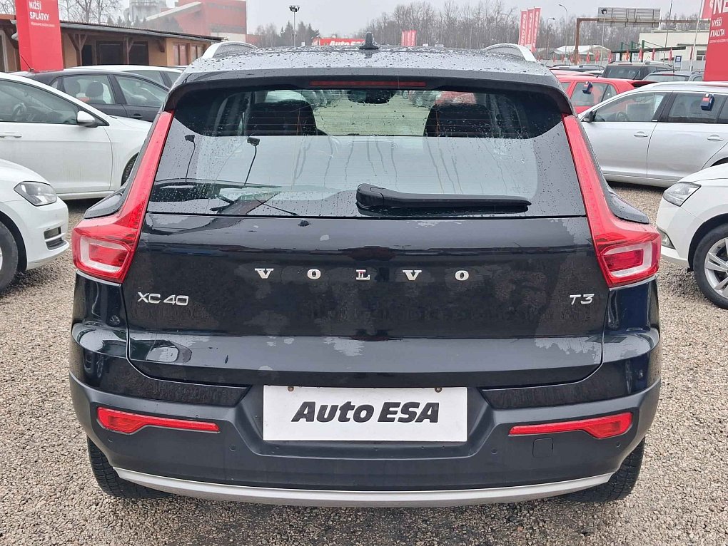 Volvo XC40 1.5T Momentum