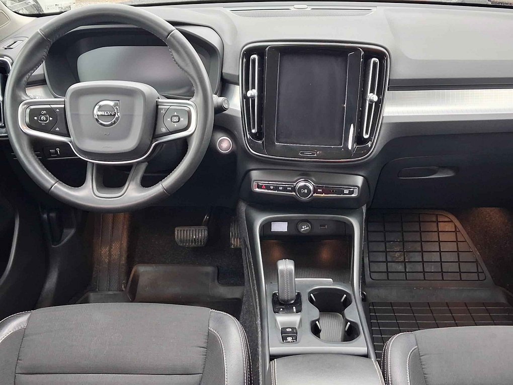 Volvo XC40 1.5T Momentum