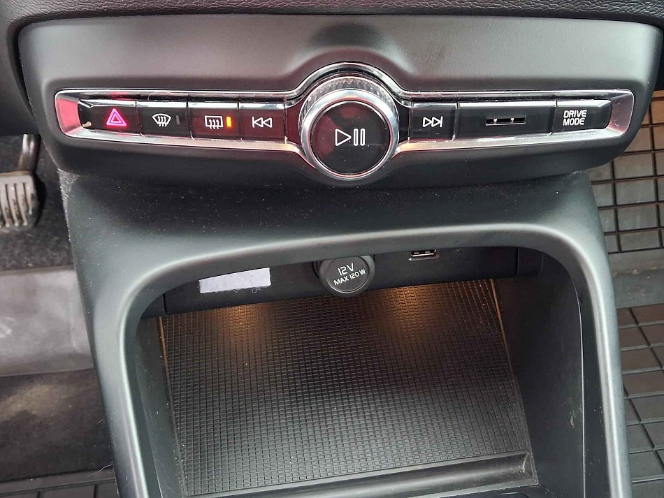 Volvo XC40 1.5T Momentum