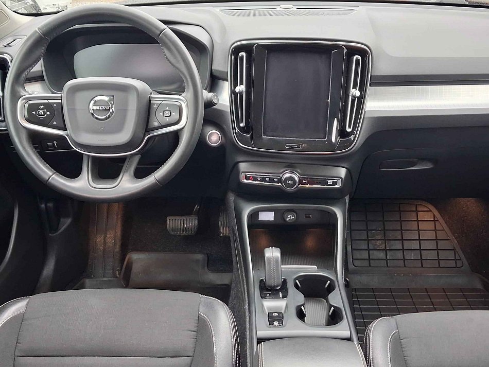 Volvo XC40 1.5T Momentum