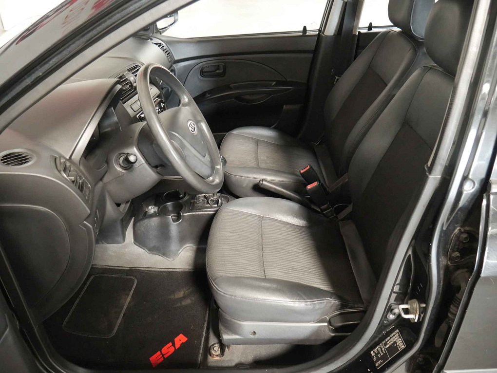 Kia Picanto 1.0i 