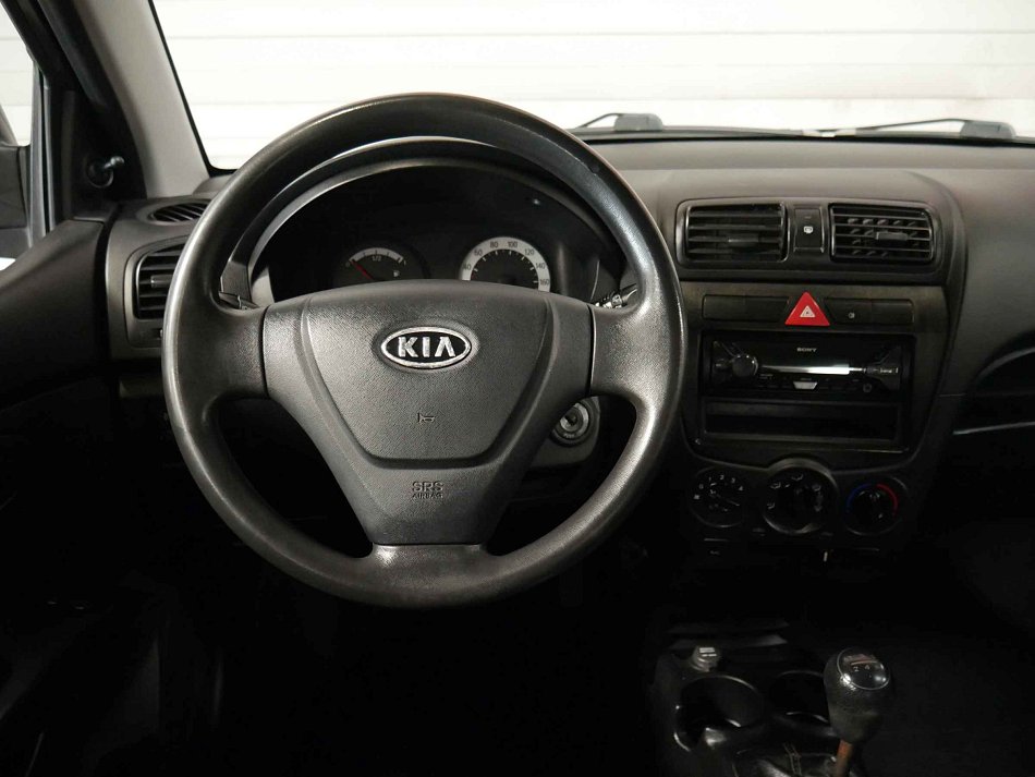Kia Picanto 1.0i 