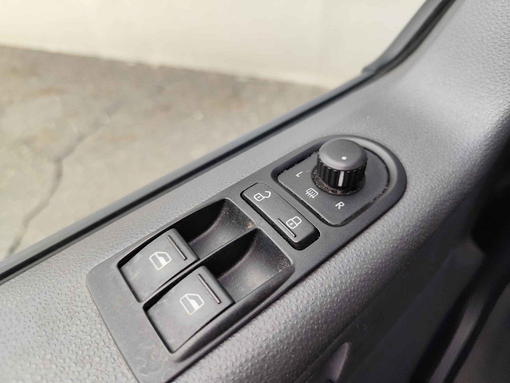 Volkswagen Multivan 2.0TDi 
