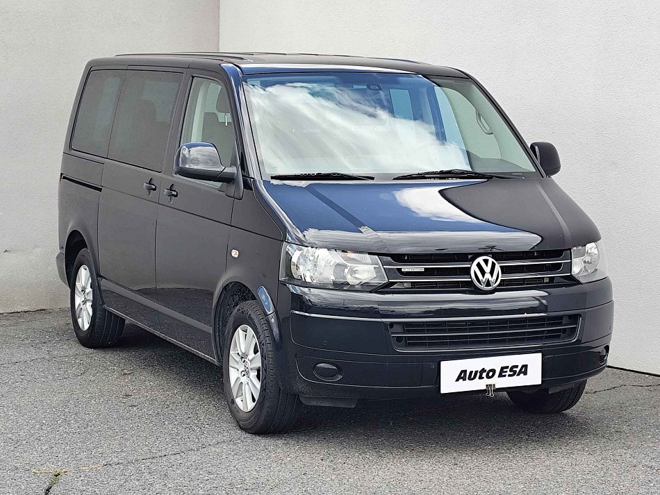 Volkswagen Multivan 2.0TDi 