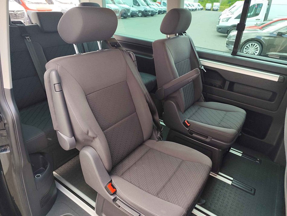 Volkswagen Multivan 2.0TDi 