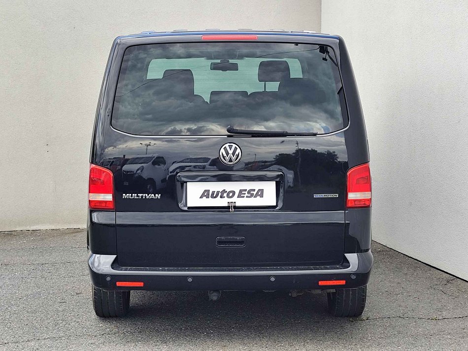 Volkswagen Multivan 2.0TDi 