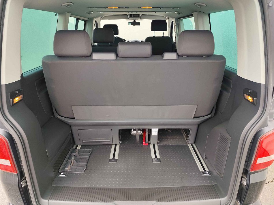 Volkswagen Multivan 2.0TDi 