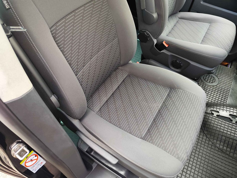 Volkswagen Multivan 2.0TDi 