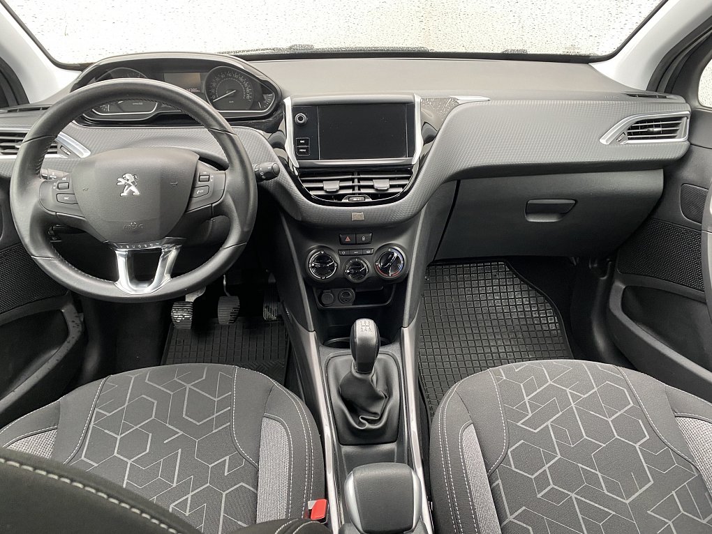 Peugeot 2008 1.2PT Active